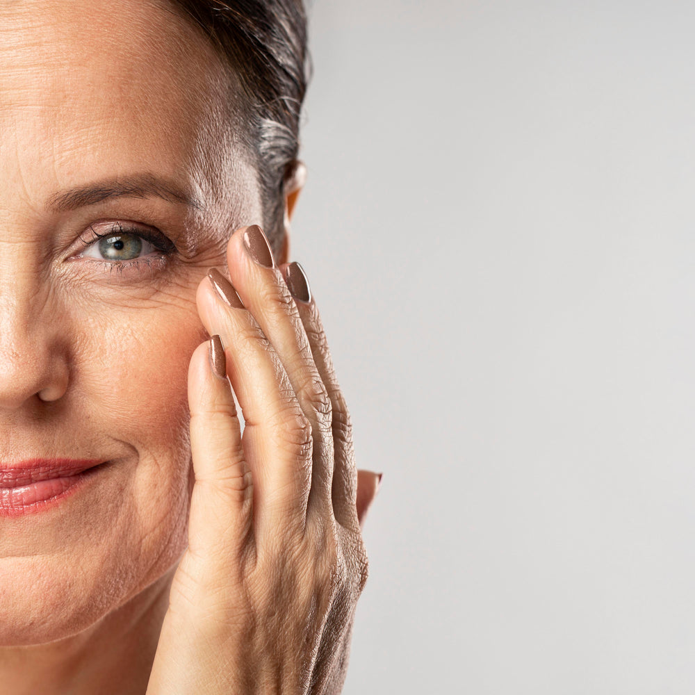 Envelhecimento facial: saiba quais são os 5 sinais de uma pele madura